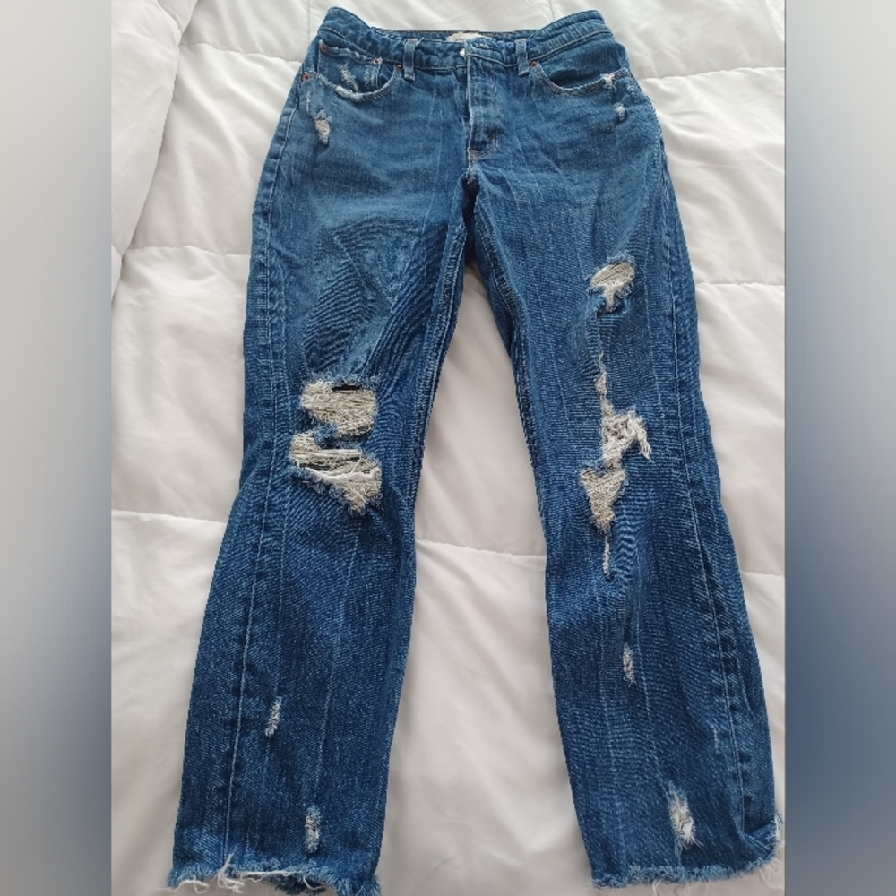 Abercrombie & Fitch High Rise Mom Jeans  Size 6R(28 waist)